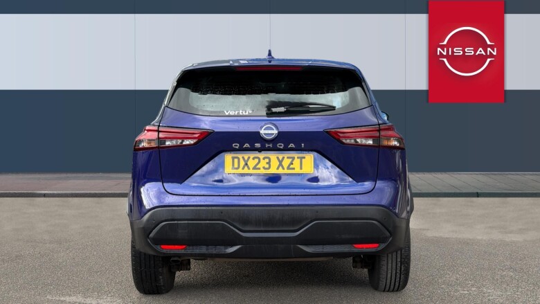 Nissan Qashqai 1.3 DiG-T MH Acenta Premium 5dr Petrol Hatchback